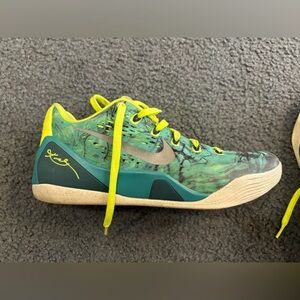 Kobe 9 EM low size 9 men’s